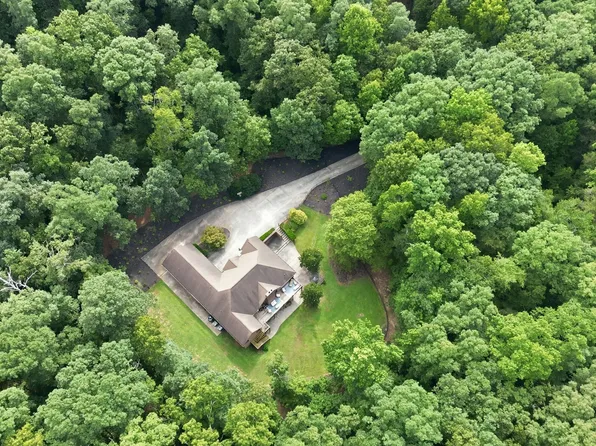 248 Tanglewood Dr S, Royston, GA 30662