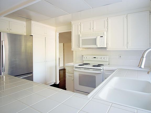 Kitchen Refrigerator & Pantry view