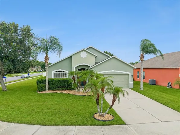 327 Marathon Ln, Sanford, FL 32771