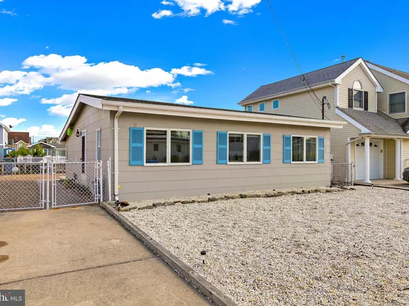 31 Claudia Ln, Manahawkin, NJ 08050