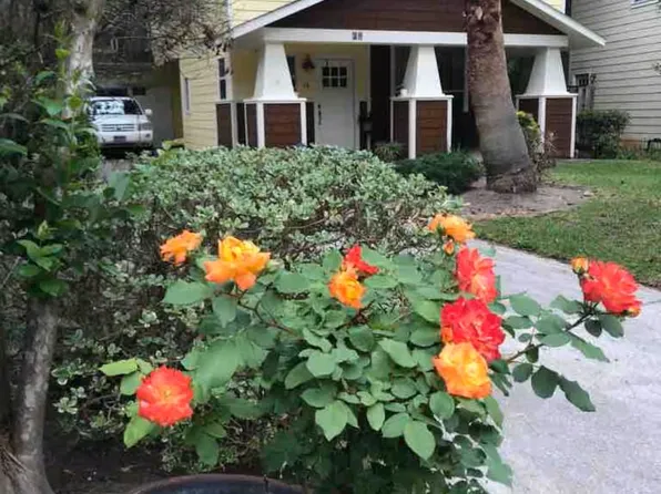 18 N Flickering Sun Cir, Spring, TX 77382