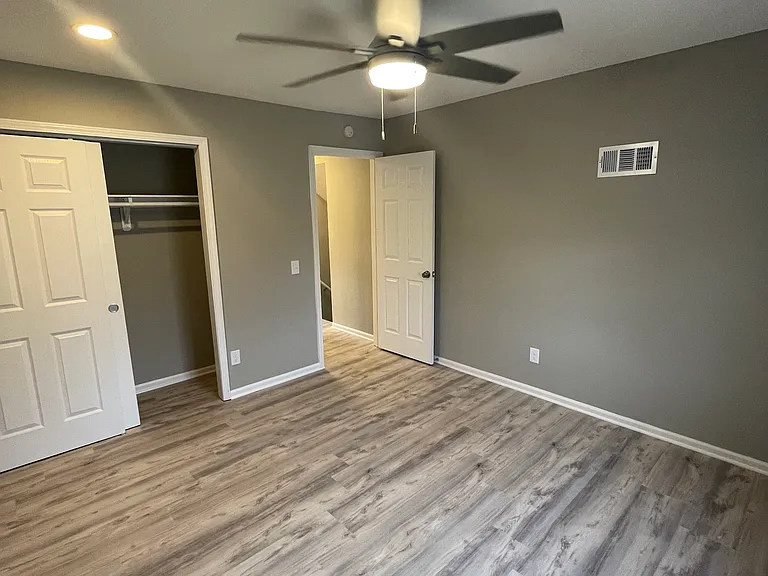 1015 N Jan Mar Dr — Photo 14
