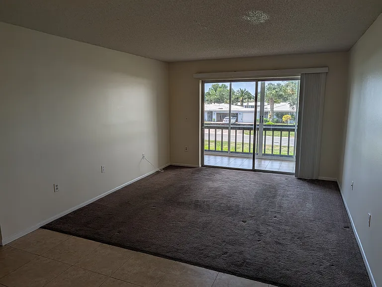 3211 Beneva Rd #203 — Photo 2