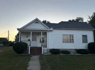 307 S Washington St, Paris, MO 65275