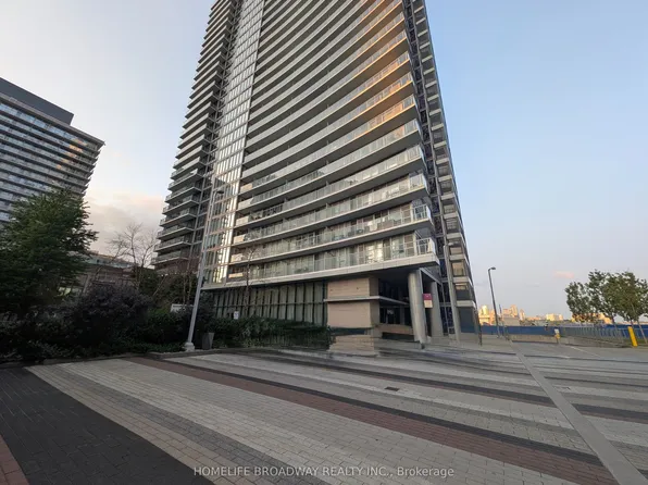 121 McMahon Dr #3609, Toronto, ON M2K 0C1