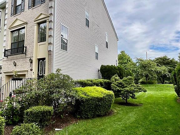 2nd image of 456 Hartford Dr #4057
