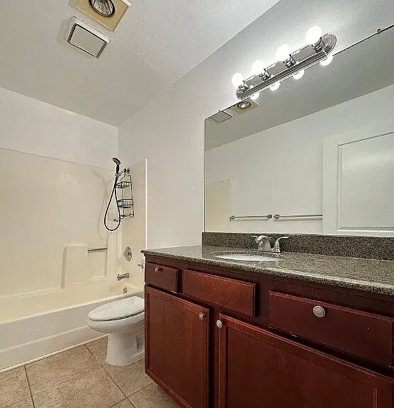 12805 Mapleview St #5 — Photo 10