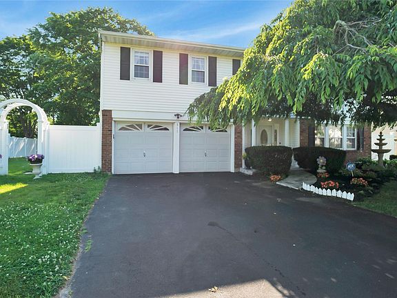 2nd image of 517 Elwood Rd