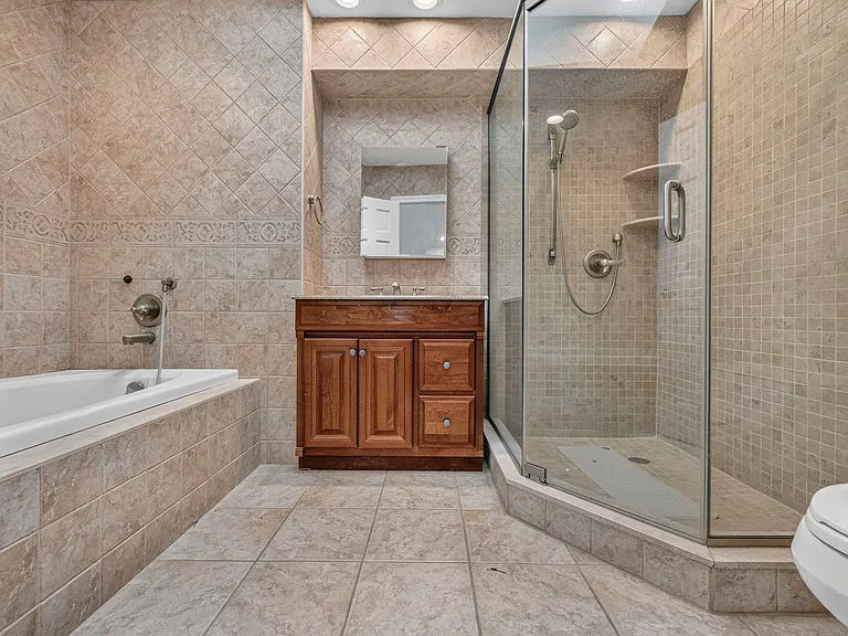 280 Ash St — Photo 30