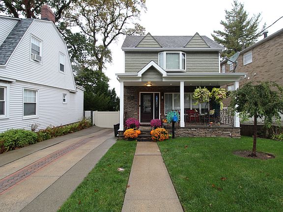 5th image of 79 Glenwood Ave