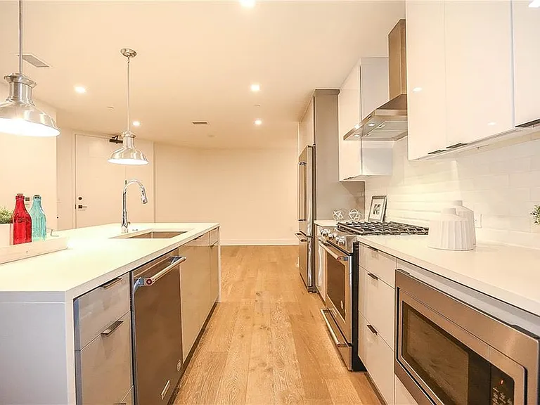 788 W Marietta St NW #303 — Photo 12