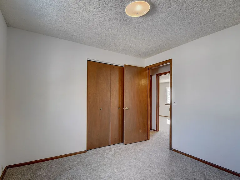 2541 W 105th Pl — Photo 21