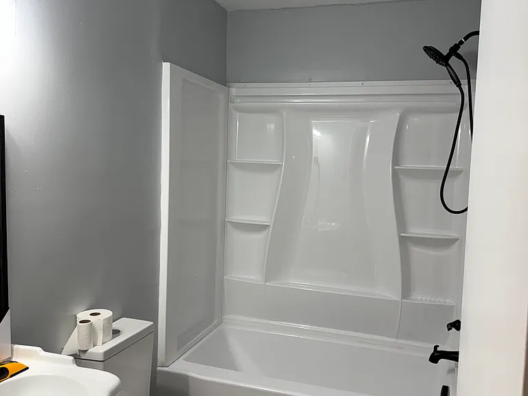 112 William Dr — Photo 8