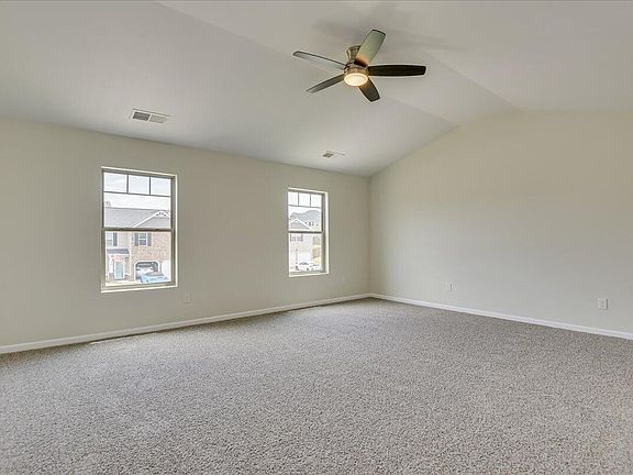 4th image of 315 Fioli Cir