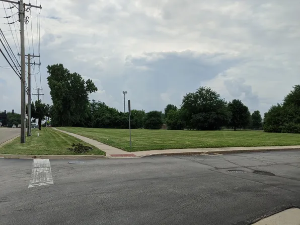 1554 Bloomingdale Rd, Glendale Heights, IL 60139