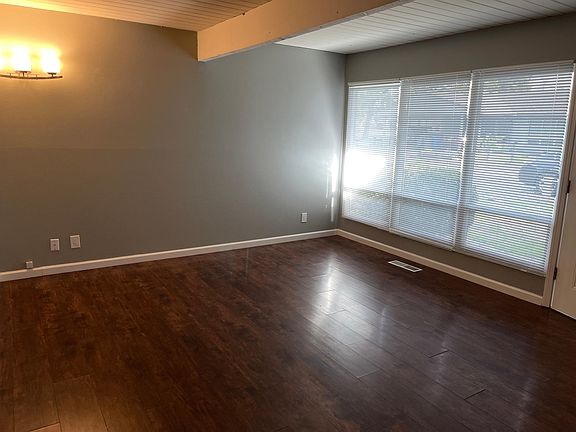 5th image of 108 SE 96th Ave #108