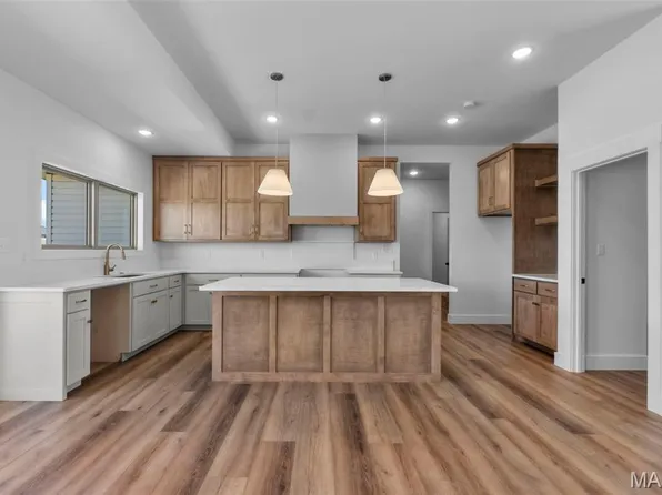 294 Haydens Trl, Jackson, MO 63755