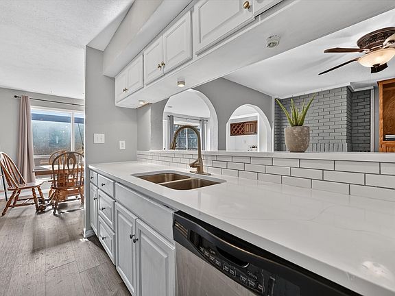 2nd image of 2619 Westgate Dr
