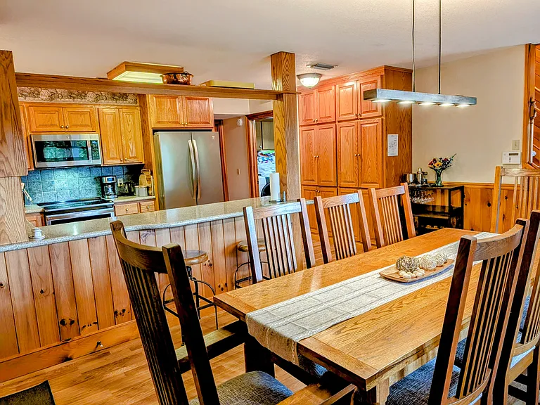 524 Stornoway Dr — Photo 16