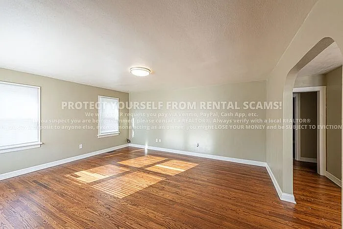 3 bed, 2.0 bath, 1710 sqft, $1,600 — Photo 3