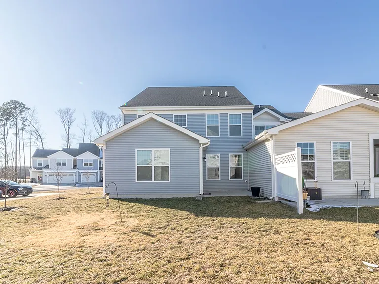 35059 Dundee St — Photo 33