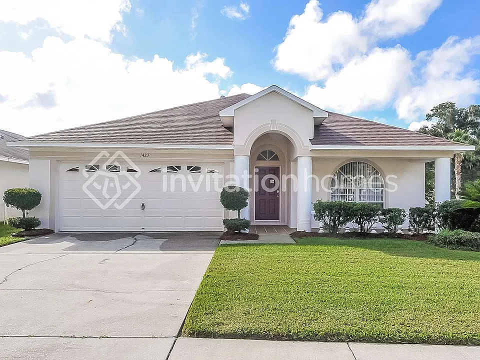 1427 Saddle Gold Ct