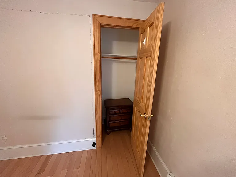 151 Eagle St — Photo 17