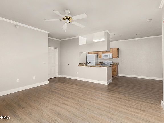 4th image of 5401 E VAN BUREN Street #1062