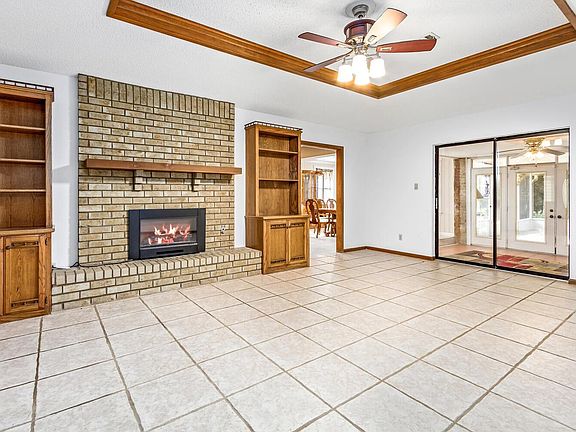4th image of 4535 Brookhollow St