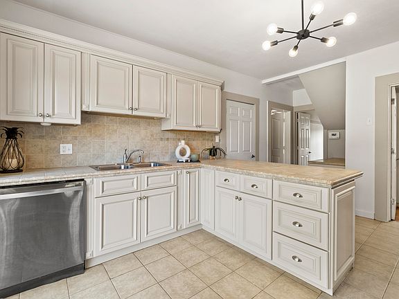 3rd image of 3424 N St