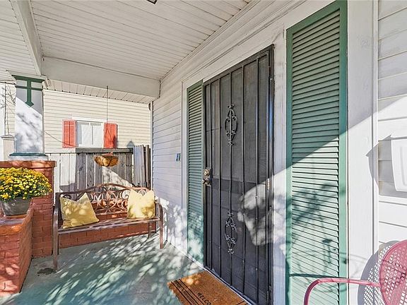 3rd image of 1221 Desire St