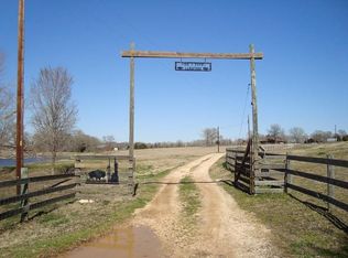 1689 County Road 308, Lexington, TX 78947