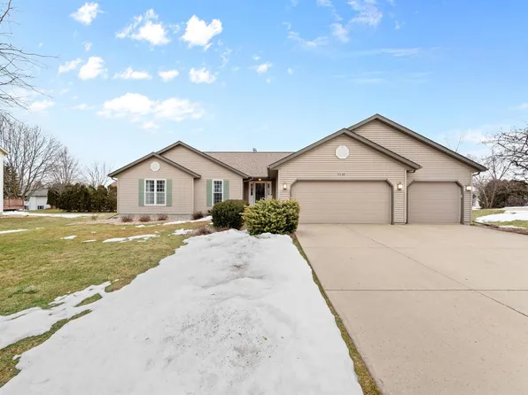 2436 St Albert The Great Drive, Sun Prairie, WI 53590