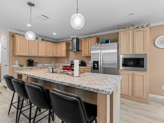 3rd image of 2442 Douglas Rd #1