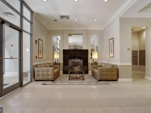 414 Water St Unit 2012, Baltimore, MD 21202