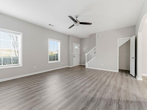 2nd image of 8662 Thomas Rd