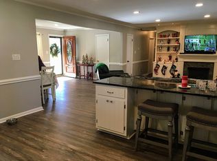 403 Dixie Dr, Selma, NC 27576