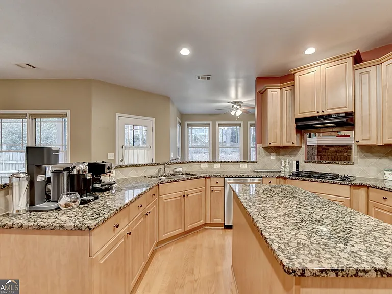 2213 Hamilton Mill Pkwy — Photo 32