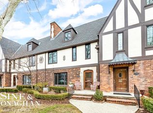 544 Cadieux Rd, Grosse Pointe, MI 48230