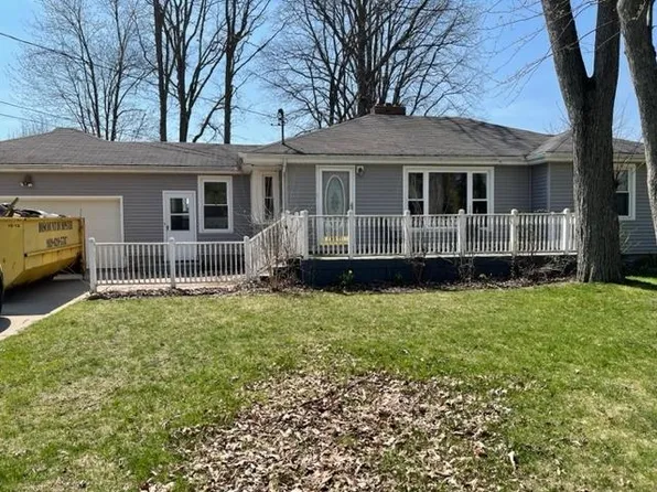1135 Stanley Rd, Auburn, MI 48611