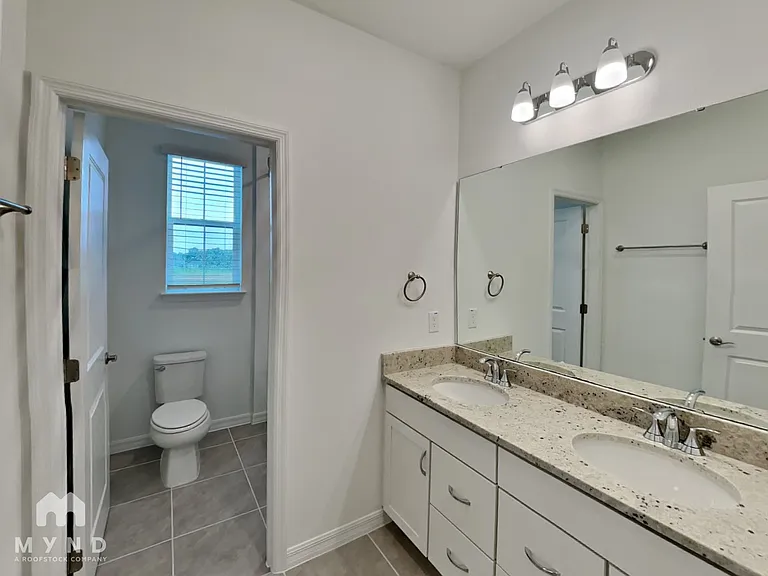 762 Middleton St — Photo 10
