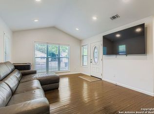 969 N Liberty Ave, New Braunfels, TX 78130