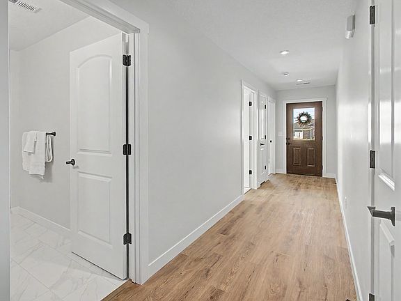 3rd image of 9169 Grammar Ct
