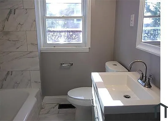 3 bed, $2,300 — Photo 3
