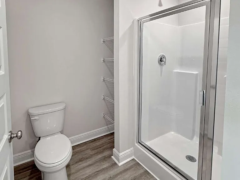1306 Leeway Dr — Photo 8