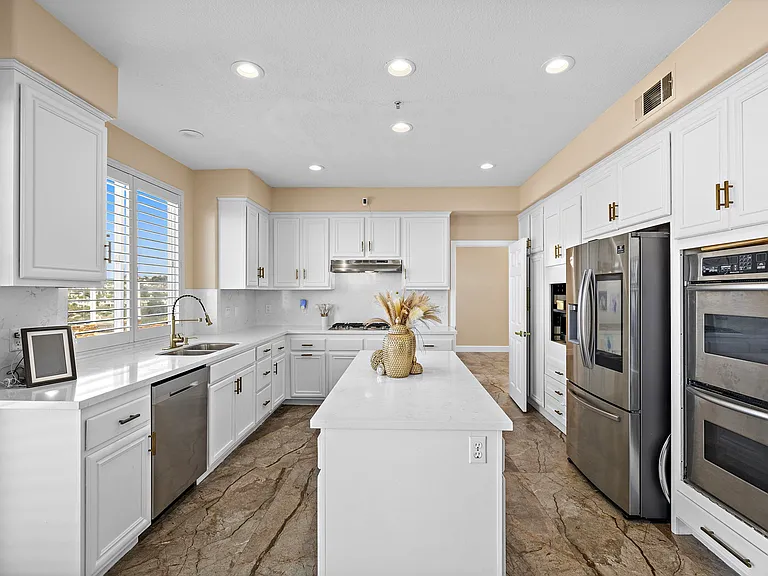 2438 Calle Aquamarina — Photo 13