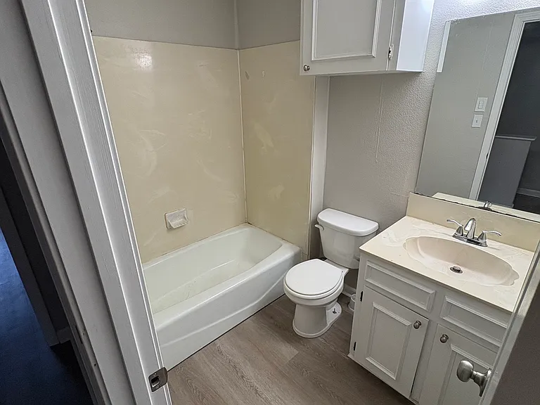 500 Chemin Metairie Rd #G — Photo 9