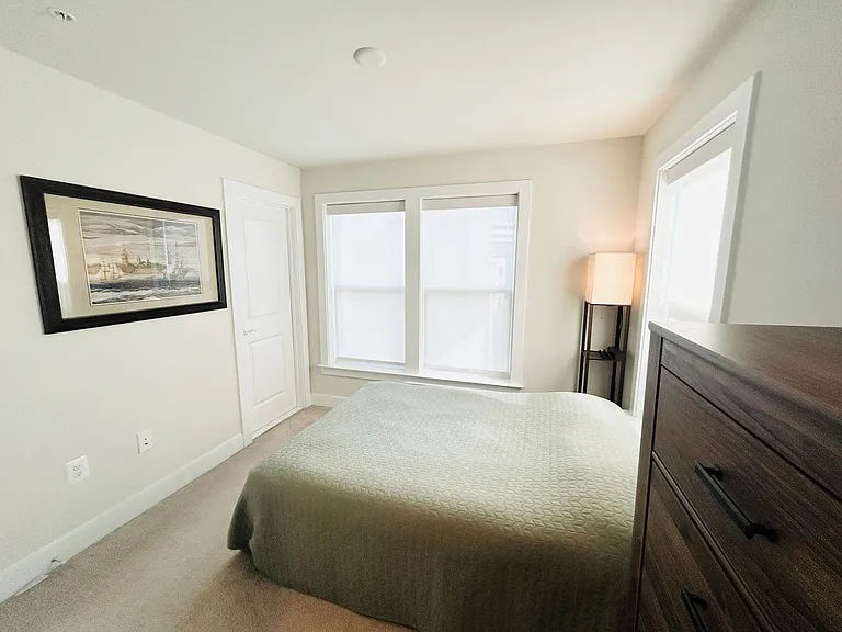 913 King Farm Blvd — Photo 16