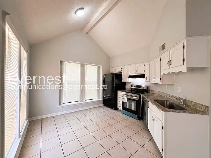 6420 Forestgate Rd — Photo 8