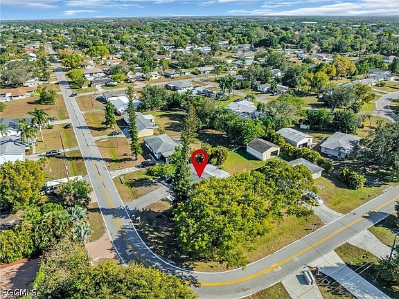 3rd image of 2114 Davis Blvd